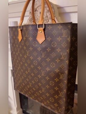 Authentic LOUIS VUITTON Damier Ebene Venice Plat.